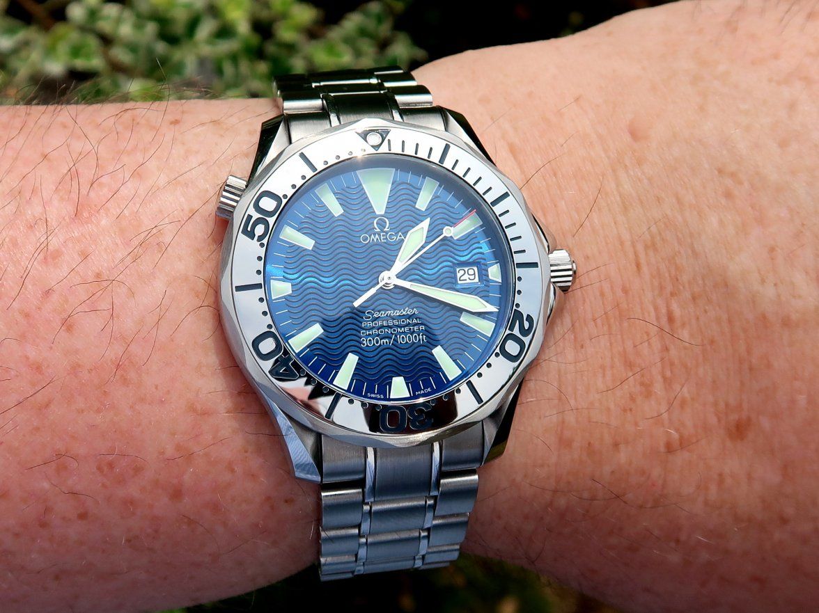 Omega seamaster electric blue on sale quartz