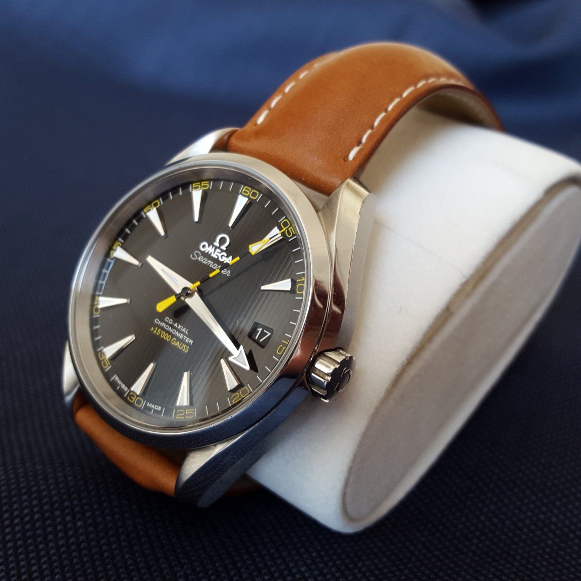 Omega aqua terra outlet bumblebee