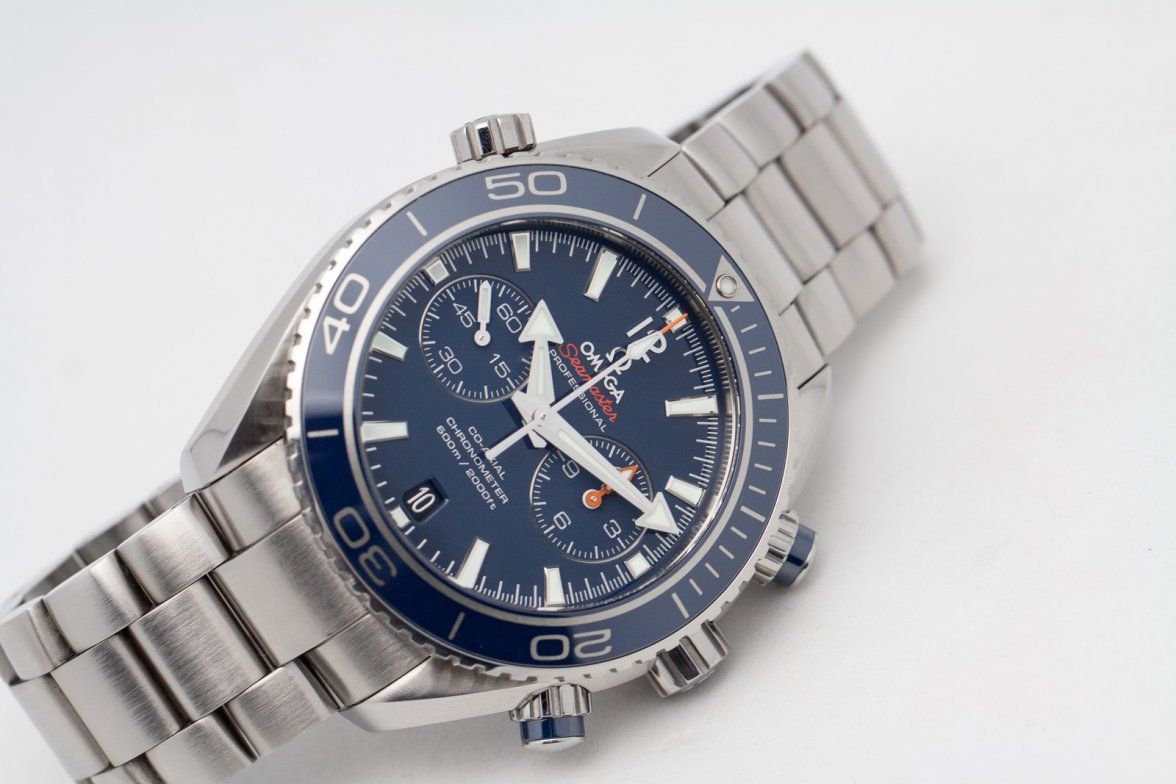 The 2nd Generation Planet Ocean Chronograph Cal 9300 - The Thickest Mechanical Omega Ever