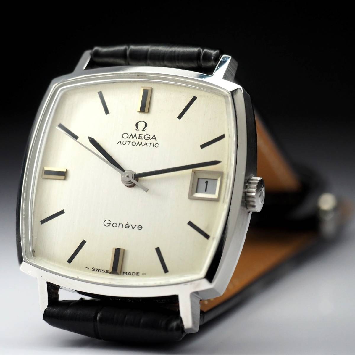 The Omega Geneve Square-case 162.0010 / 162.010 Powered By Calibre 565