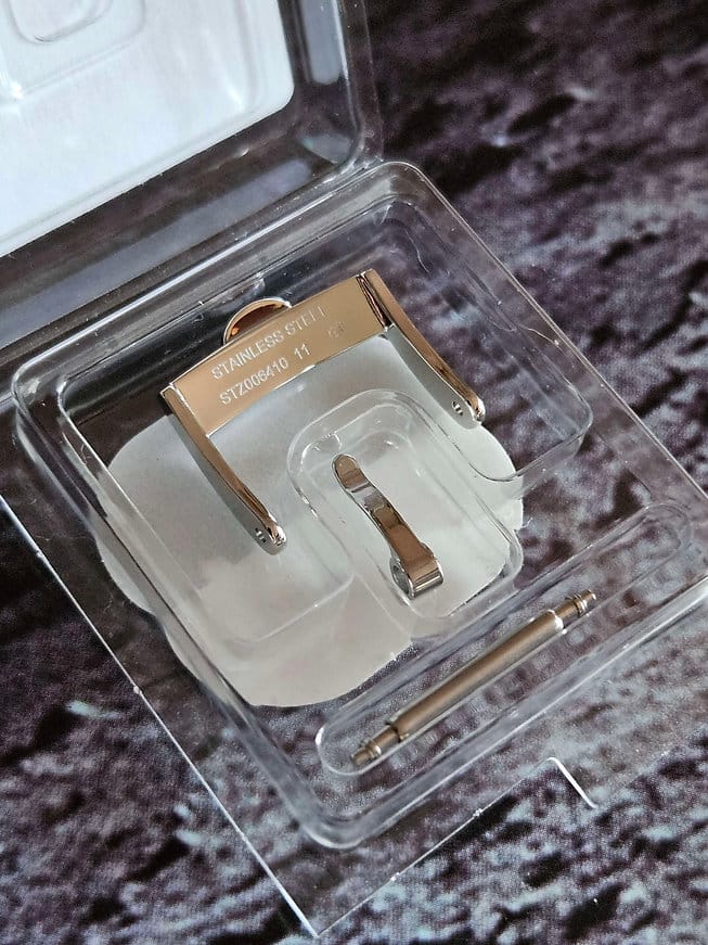 How to buy an Omega buckle and avoid fakes for your vintage Omega watch