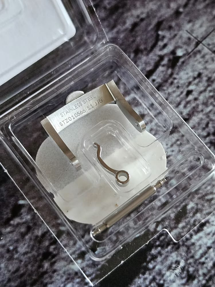 How to buy an Omega buckle and avoid fakes for your vintage Omega watch